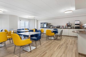 Desayuno continental incluido todos los días 