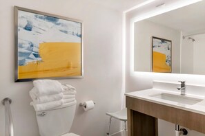 Chambre, 1 très grand lit, accessible aux personnes à mobilité réduite, non-fumeur