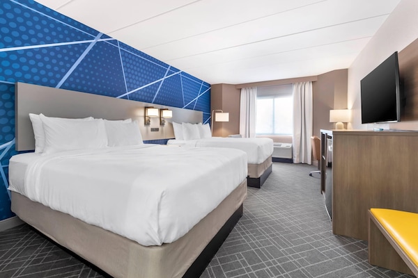 Standaard kamer, 2 queensize bedden, niet-roken (Pet-Friendly) | Pillowtop-bedden, individueel gemeubileerd, een bureau