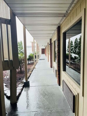 Exterior - Travelodge by Wyndham Sellersburg / Louisville North (Sellersburg)