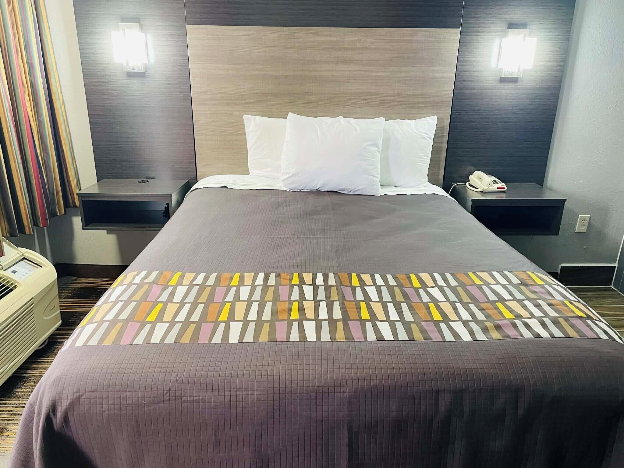 Individuell eingerichtet, Verdunkelungsvorhänge, Bügeleisen/Bügelbrett