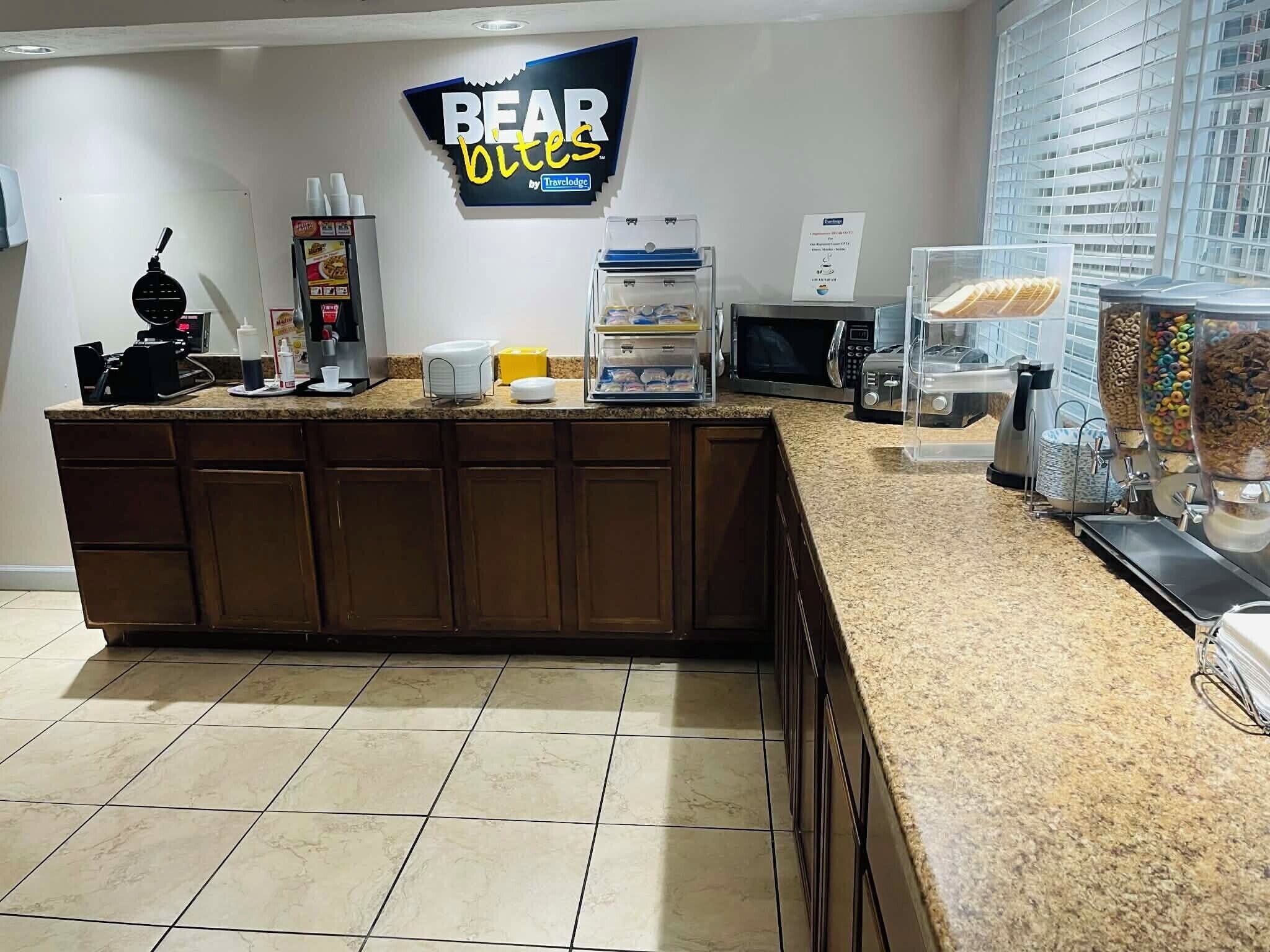 Free daily continental breakfast