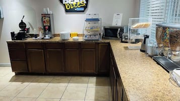 Petit déjeuner continental compris tous les jours