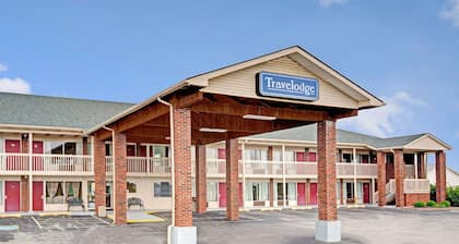 Travelodge by Wyndham Sellersburg / Louisville North