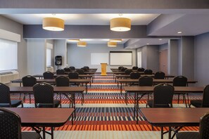 Business center -  Lake Norman Inn and Suites (Cornelius)