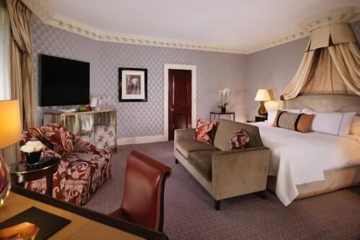 Literie de qualité supérieure, minibar, coffres-forts dans les chambres