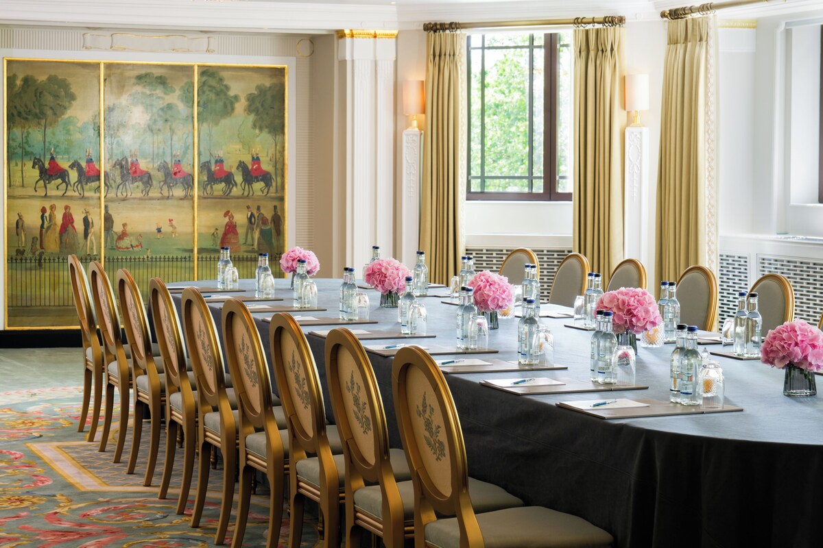 Dorchester Hotel, Meeting facility