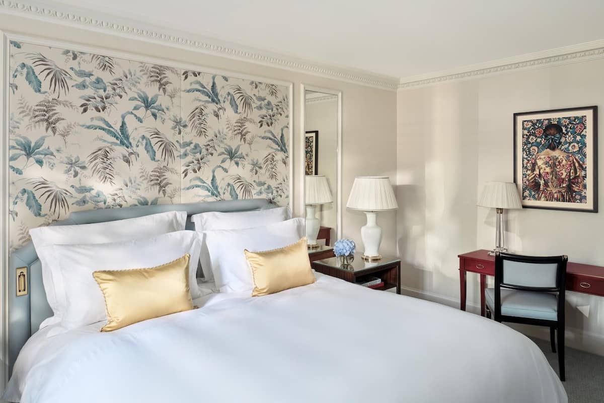 Room (Prestige) | Premium bedding, minibar, in-room safe, individually decorated