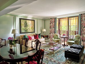 Suite (Belgravia) | Zona de estar | Una televisión de pantalla plana, un reproductor de DVD