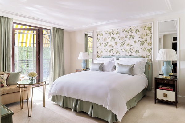 Deluxe Room, Park View | Premium bedding, minibar, in-room safe, individually decorated