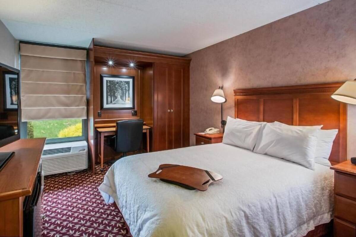In-room safe, desk, blackout drapes, iron/ironing board