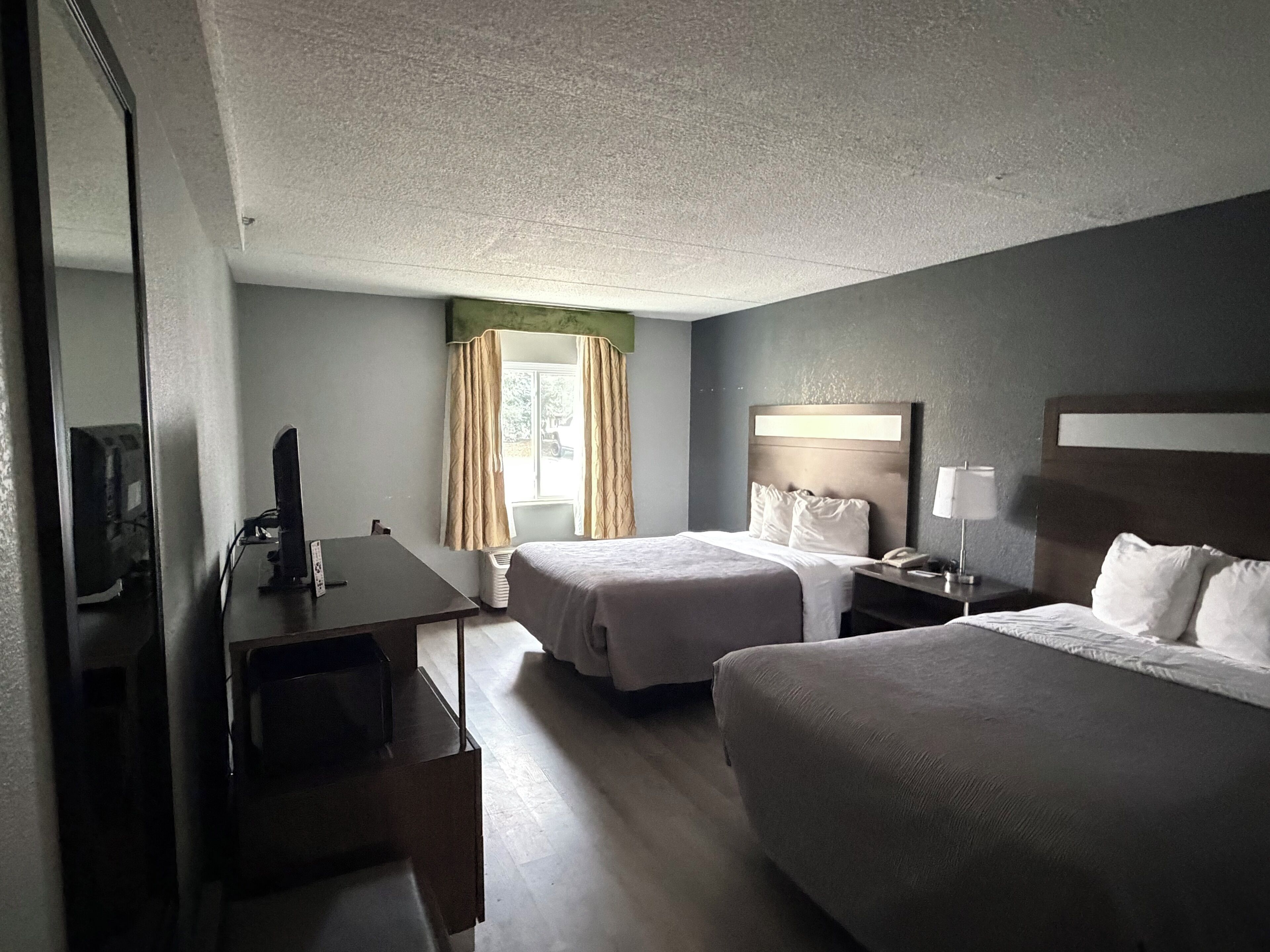 1 chambre, literie de qualité supérieure, bureau