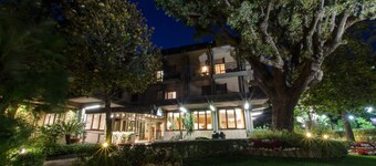 Astor Hotel