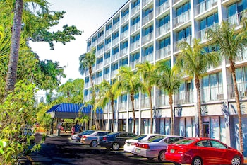 Hotel Exterior at North Miami Beach Gardens Inn & Suites