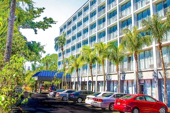 Exterior at North Miami Beach Gardens Inn & Suites