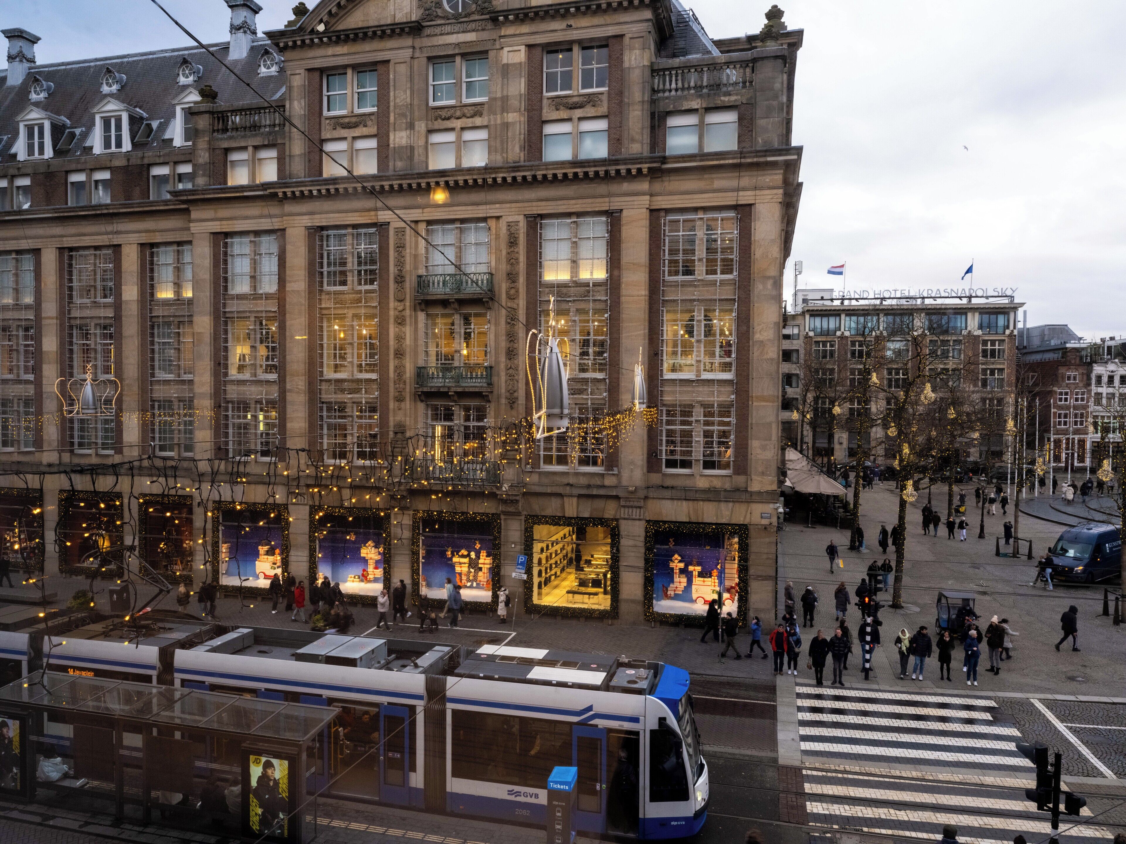 junior suite, balcony | egyptian cotton sheets, hypo-allergenic bedding, minibar, in-room safe