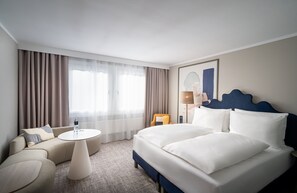 Premium bedding, minibar, in-room safe, desk - voco Vienna Prater by IHG (Vienna)