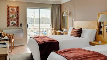 Family Room, 2 Katil Kelamin (Double), Lagoon View | Peti besi dalam bilik, meja, seterika/papan seterika, Wi-fi percuma