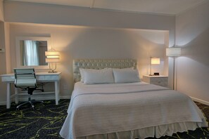 Suite, 1 kingsize-seng (Oyster Bay) | Sengetøy av topp kvalitet, safe på rommet og skrivebord