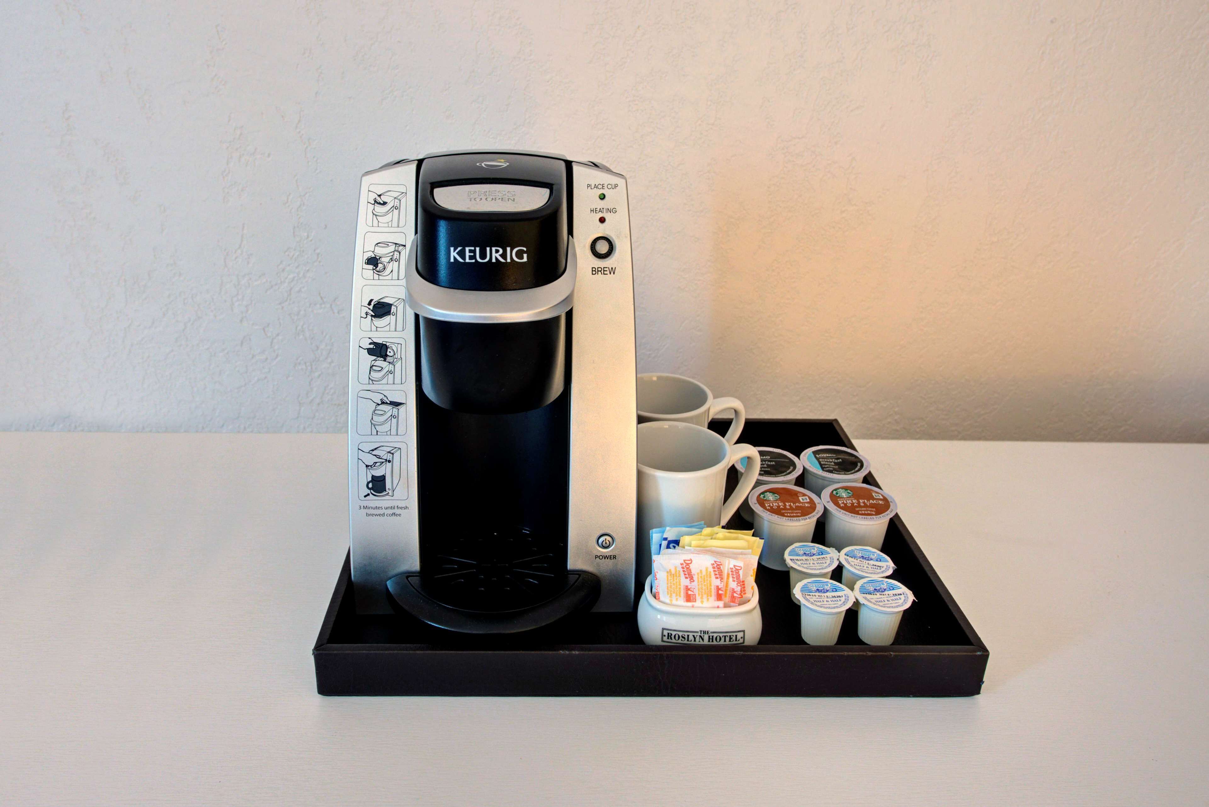 premium bedding, in-room safe, desk, laptop workspace