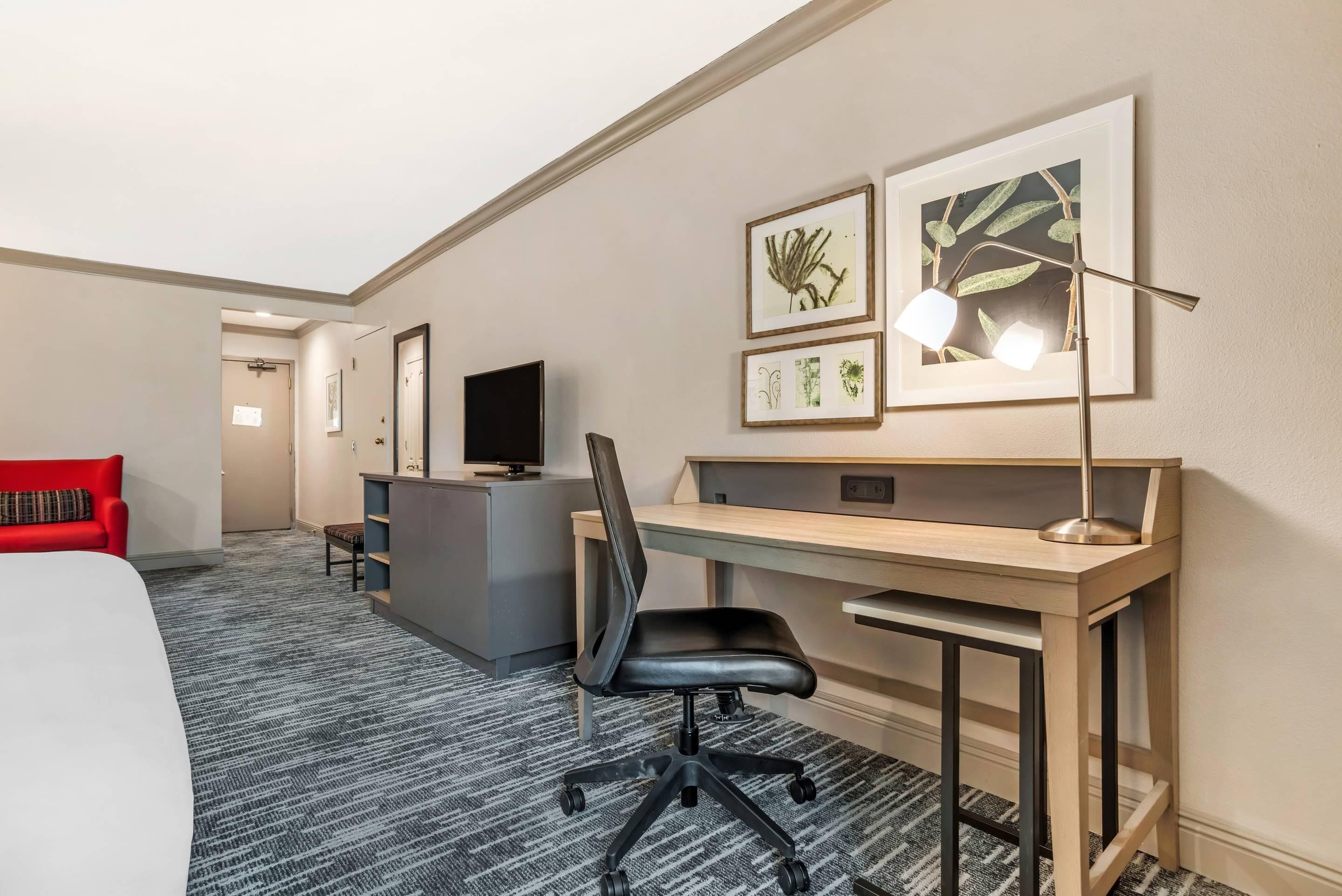 Suite Studio, 1 très grand lit et 1 canapé-lit, non-fumeurs | Literie de qualité supérieure, coffres-forts dans les chambres, bureau