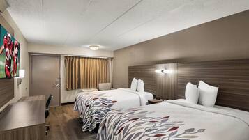 1 bedroom, desk, laptop workspace, free cots/infant beds