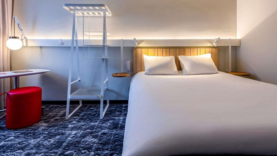 ibis La Rochelle Centre Historique Hotel
