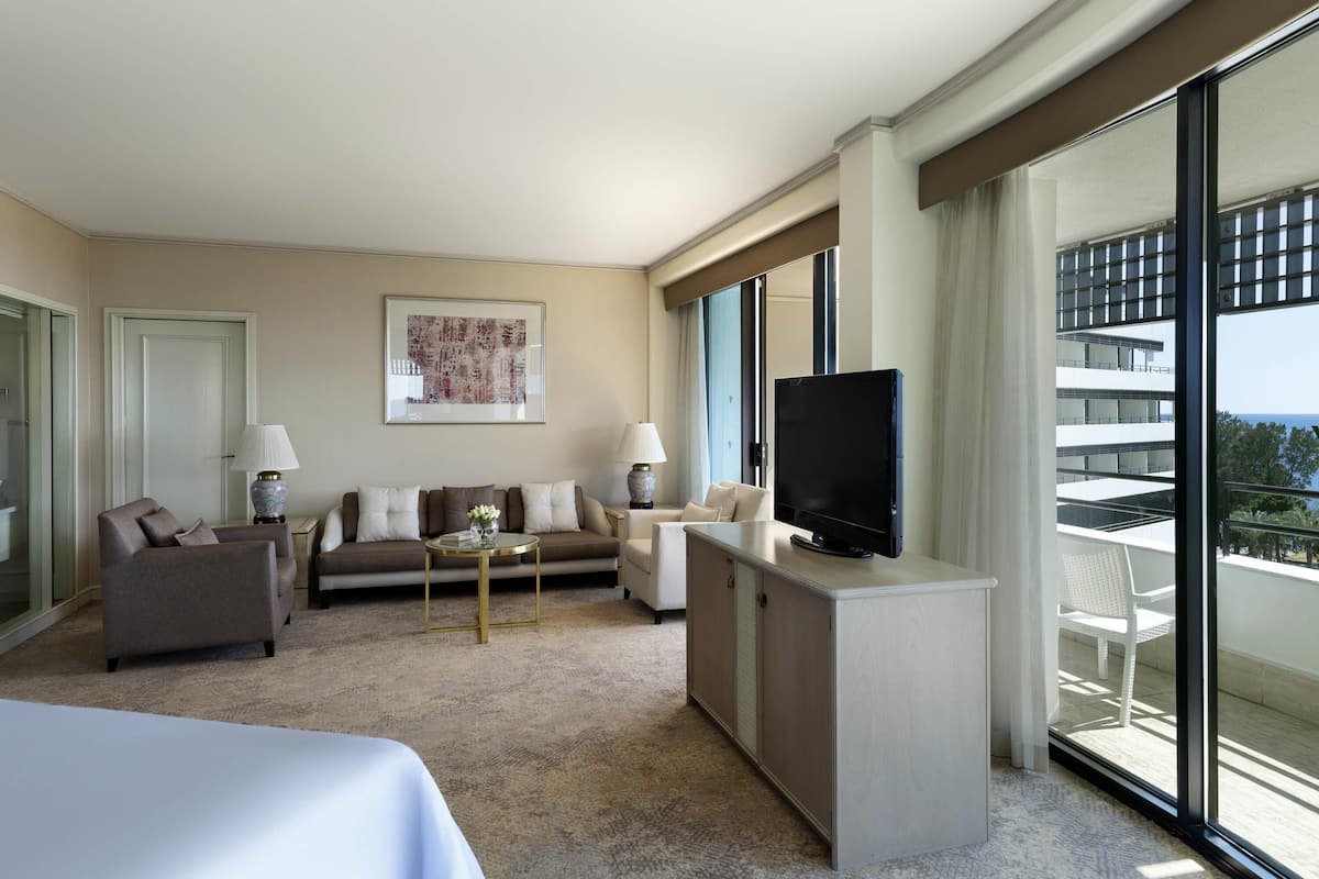 Junior Suite, 1 King Bed, Sea View | Premium bedding, minibar, in-room safe, blackout drapes