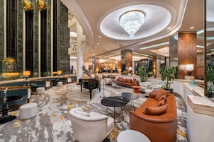 7 bares, salón en el lobby, bar de cocktails, bar de cocktails