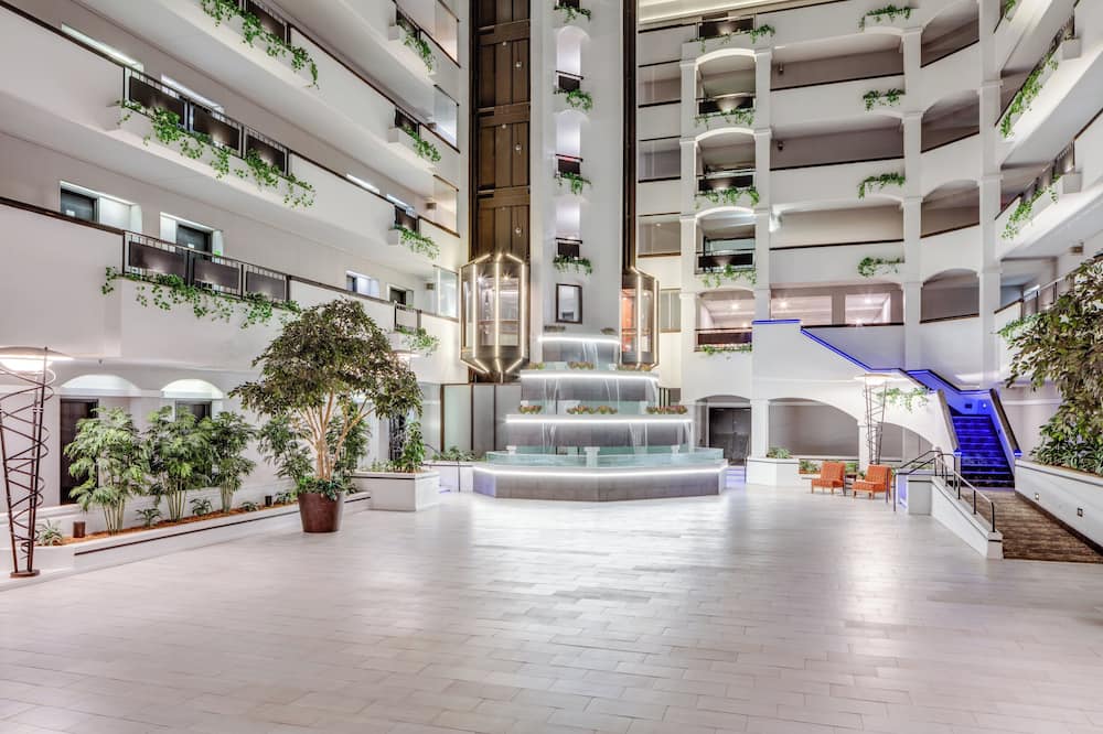 Holiday Inn Hotel & Suites Springfield - I-44 by IHG