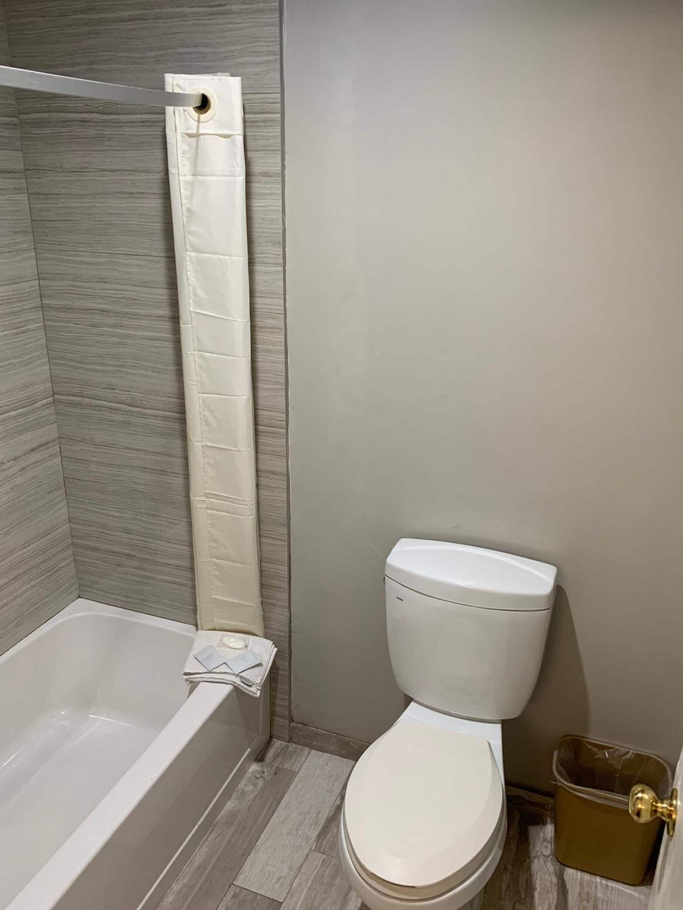 Photo - Buena Park Inn