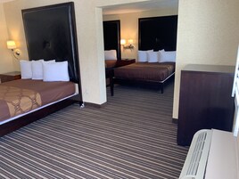 1 habitación, escritorio, tabla de planchar con plancha y wifi gratis 