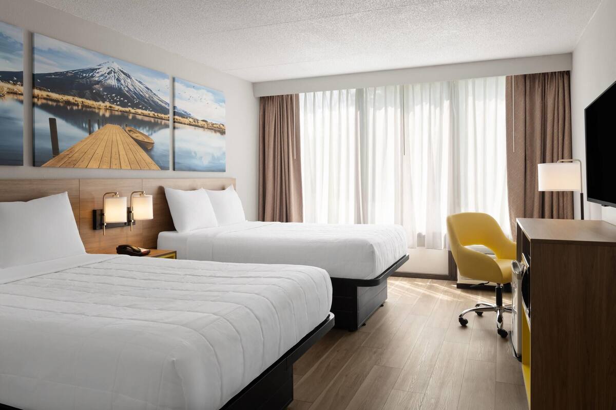 In-room safe, desk, laptop workspace, blackout curtains