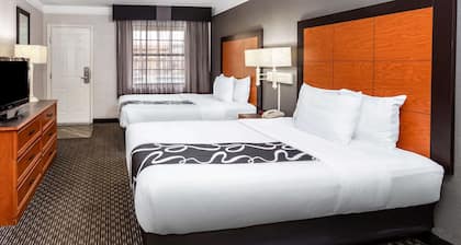 La Quinta Inn by Wyndham Laredo I-35