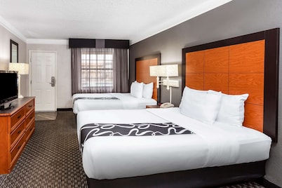 La Quinta Inn by Wyndham Laredo I-35