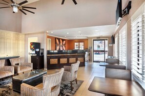 Free breakfast - Best Western Inn (Merced)