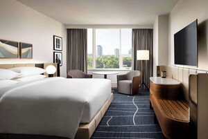 Ropa de cama de alta calidad y minibar 