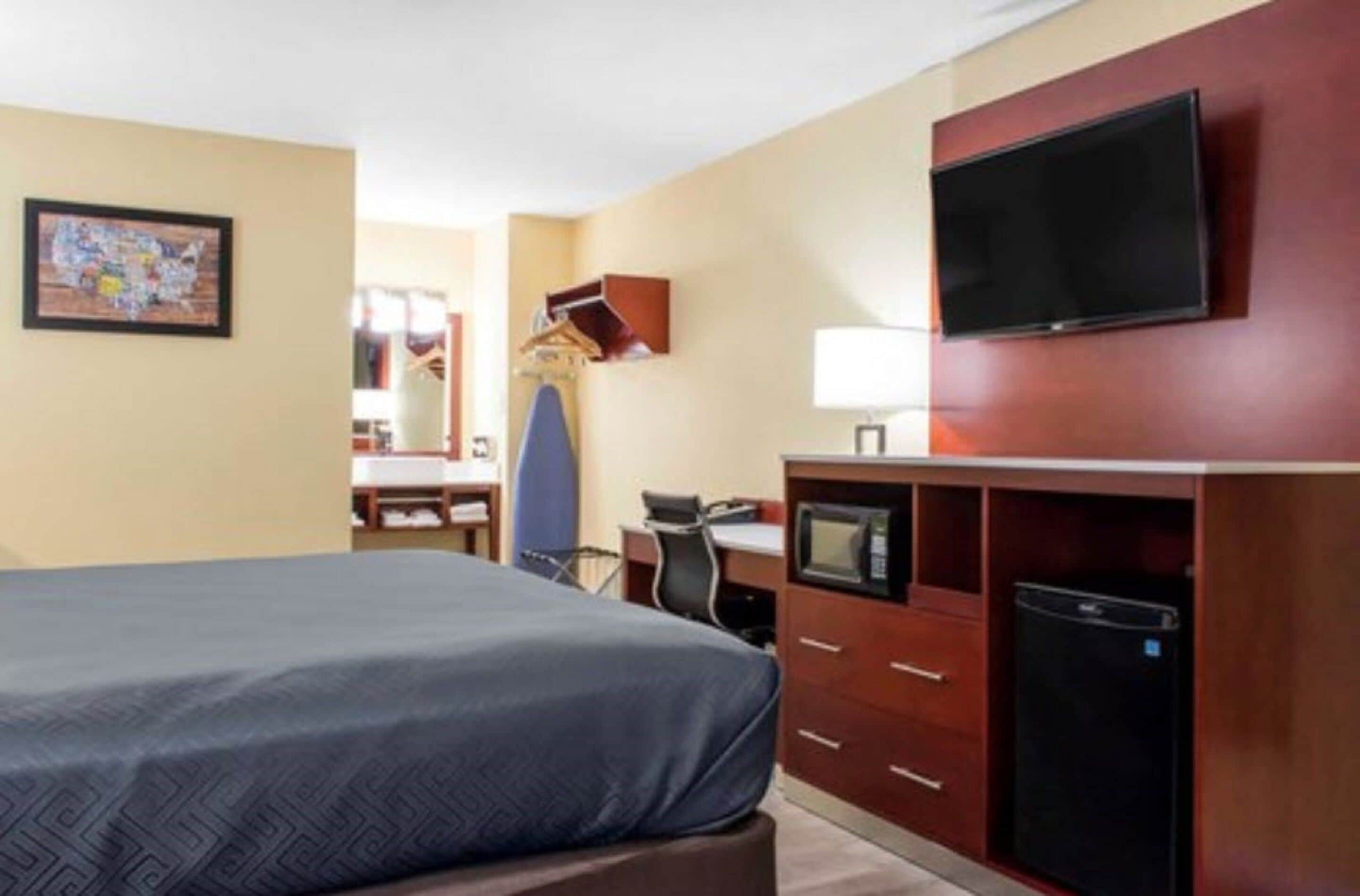 desk, iron/ironing board, free wifi, bed sheets