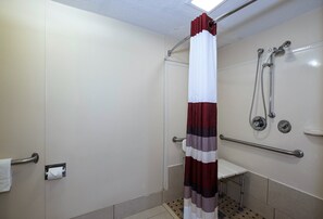 Superior Room, 1 King Bed, Accessible (Roll-In Shower, Smoke Free) | Bathroom | Free toiletries, towels, soap, shampoo - Red Roof Inn Dayton - Fairborn/ Nutter Center (Fairborn)