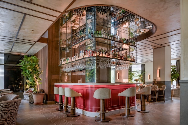 Bar (en la propiedad)