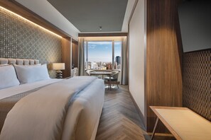 Luxe beddengoed, bedden met traagschuimmatrassen, een minibar
