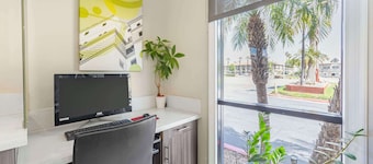 Best Western Plus Ontario Airport & Convention Center