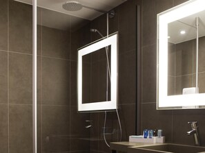 Superior Twin Room, 2 Katil Bujang (Single) (Premium) | Peti besi dalam bilik, meja, langsir/tirai gelap terus 