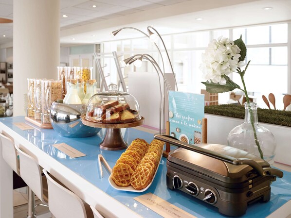 Se sirven desayunos, comidas, cenas y cocina internacional 