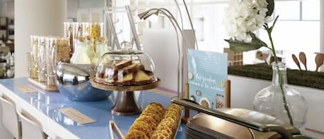 Buffet déjeuner (13.95 GBP par personne)