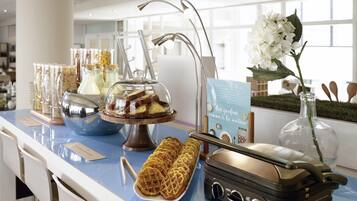 Daily buffet breakfast (GBP 13.95 per person)