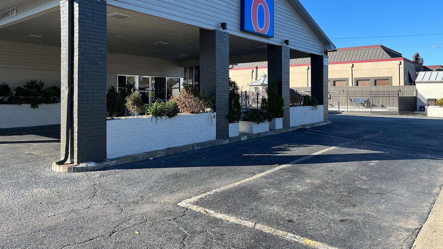 Motel 6 Greenville, NC – ECU-Medical Center