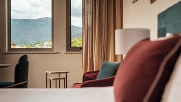 King Room - Mountain View