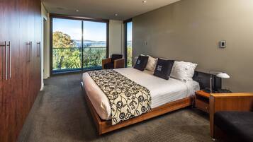 Two Bedroom Penthouse - Harbour View