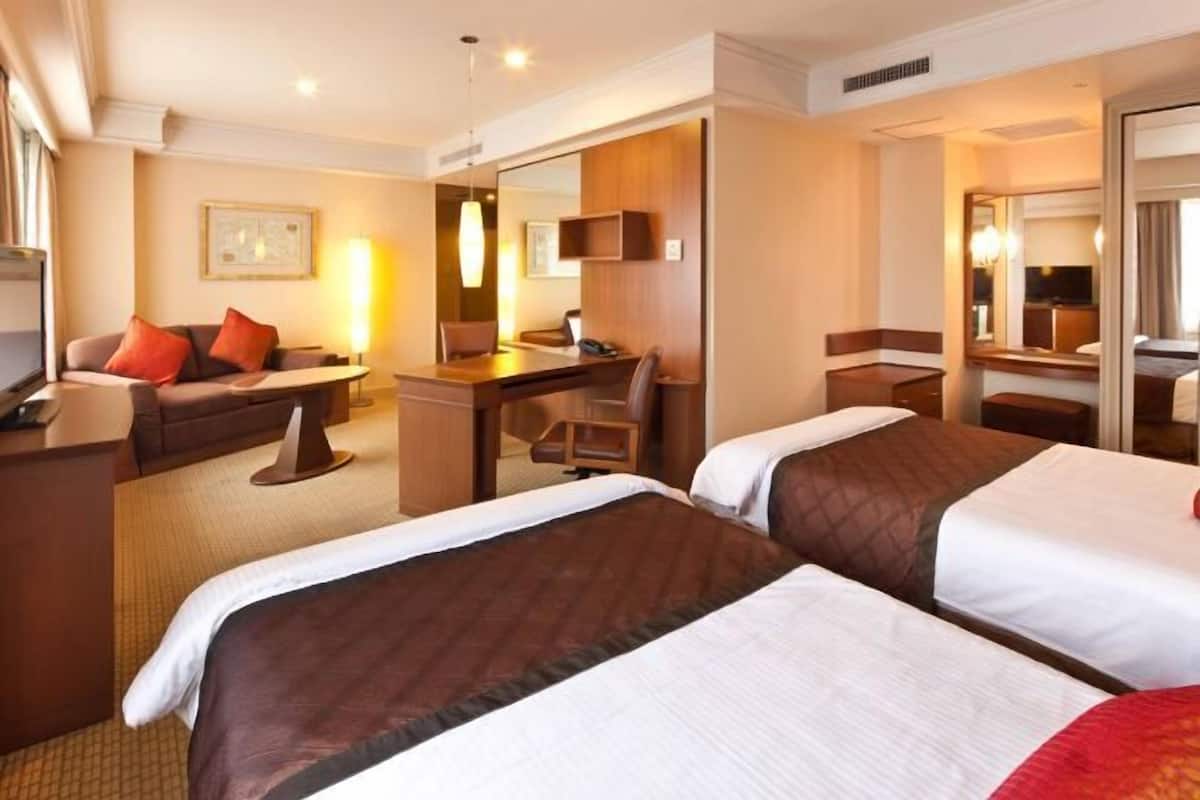 1 bedroom, premium bedding, pillow-top beds, minibar